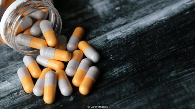 在服抗抑郁药物的患者中，每10人中只有2人有病情改善的迹象。